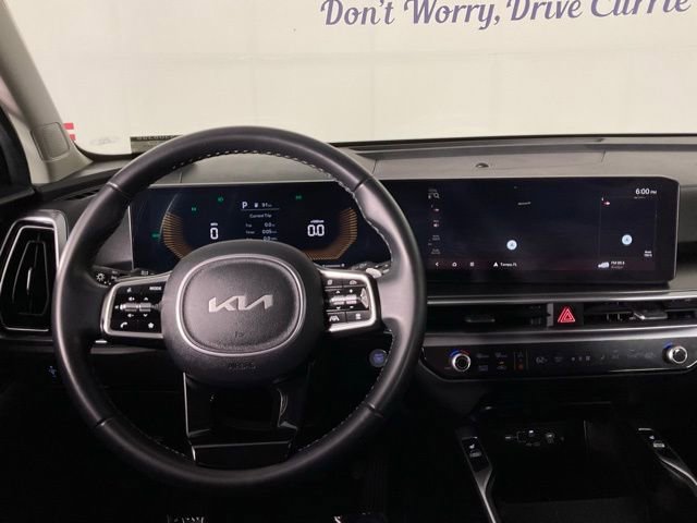 Used 2025 Kia Sorento EX image 18