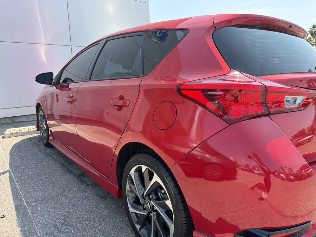 Used 2018 Toyota Corolla iM FWD image 3