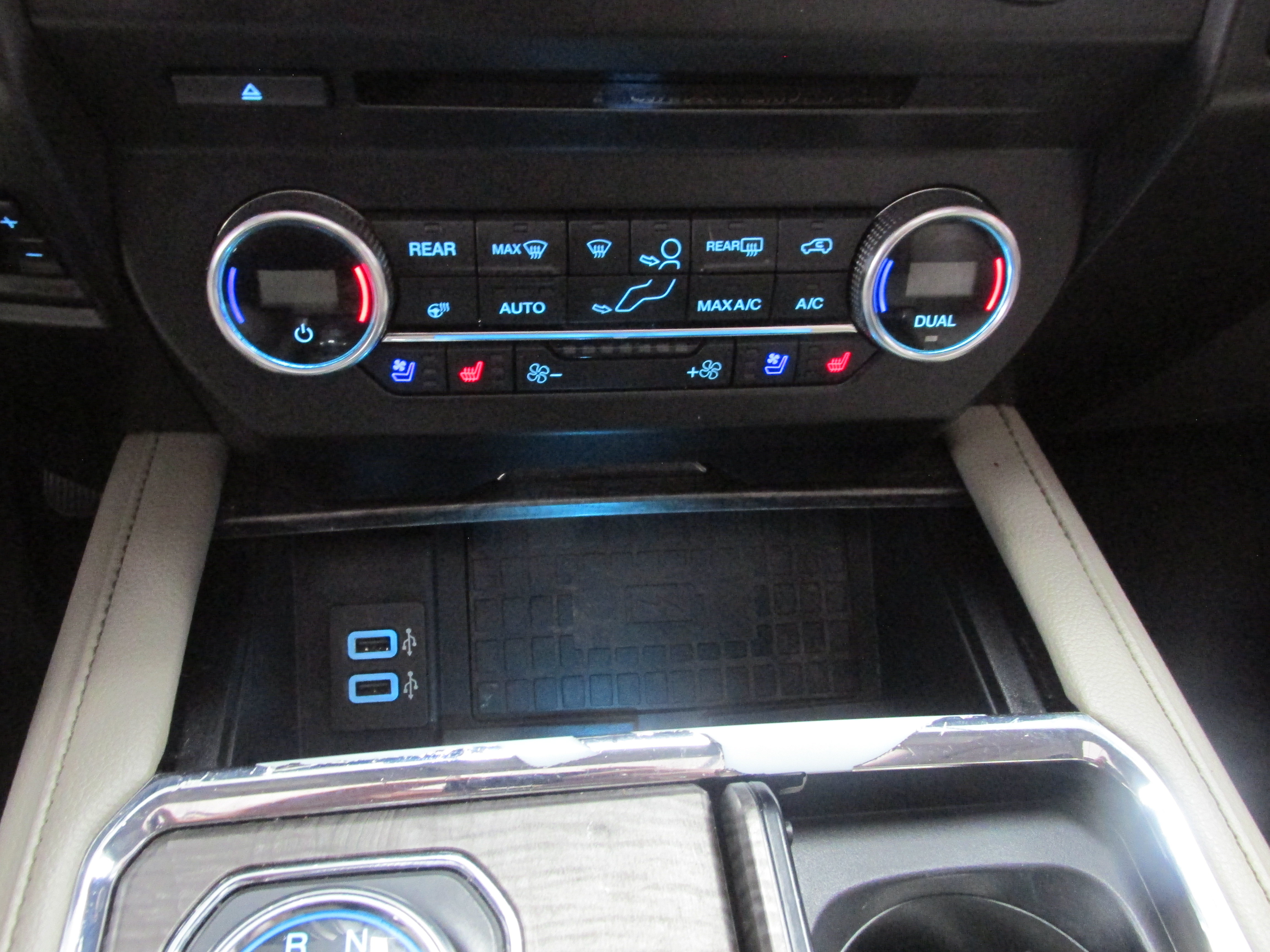 Certified 2018 Ford Expedition Limited w/ Equipment Group 301A AWD/4WD image 43