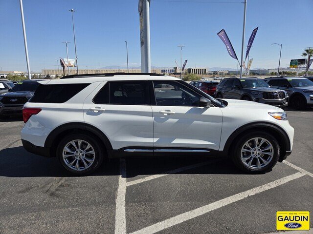 Certified 2020 Ford Explorer XLT w/ Equipment Group 202A RWD image 8