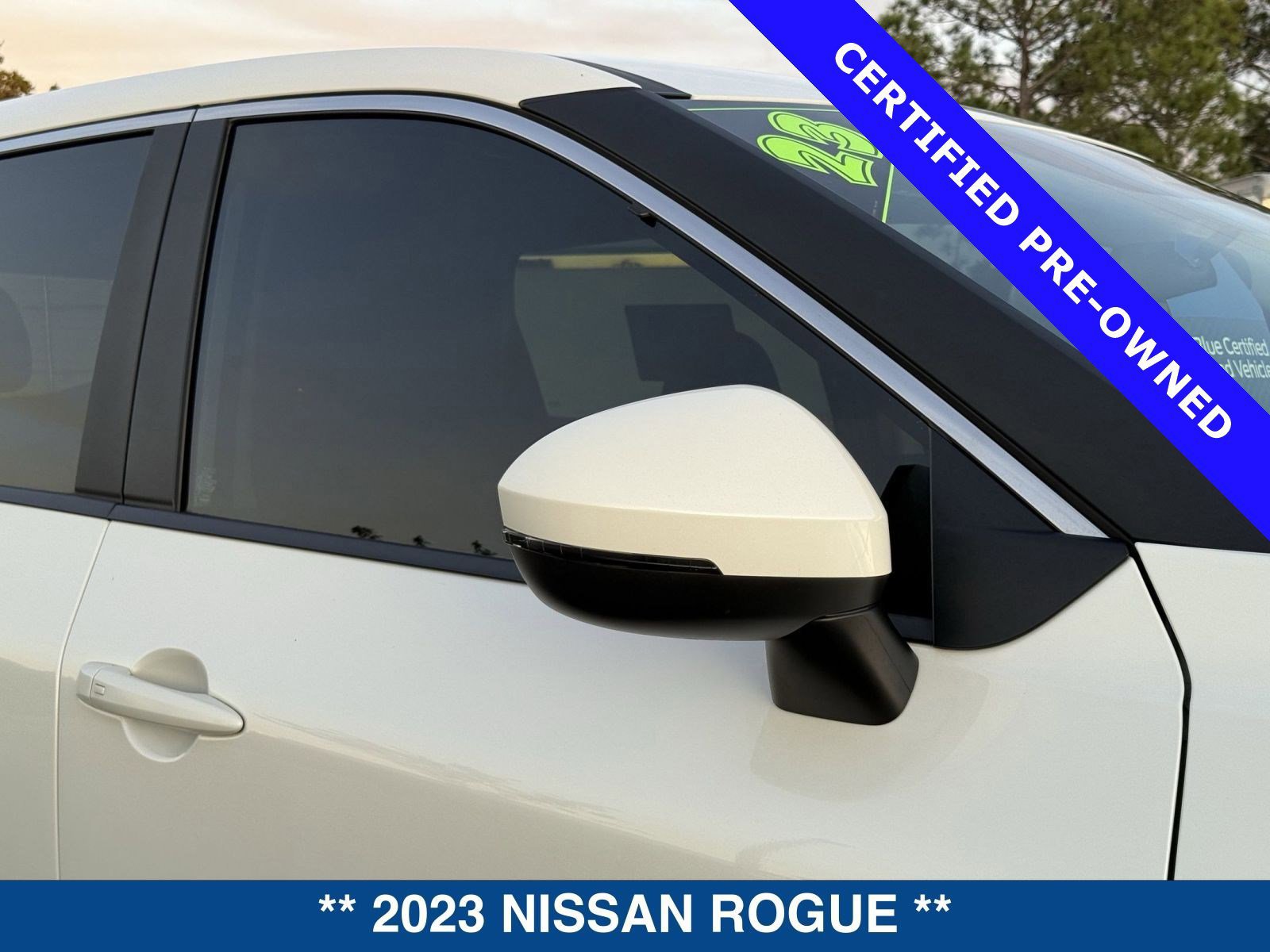Used 2023 Nissan Rogue SV image 10