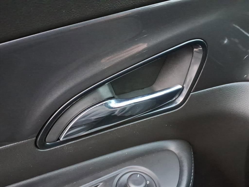 Used 2020 Buick Encore Preferred image 15