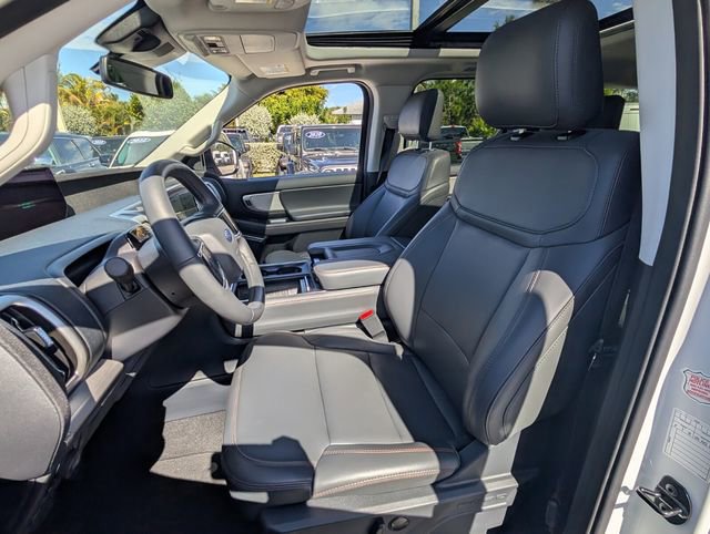 Certified 2025 Ford Expedition Active image 7