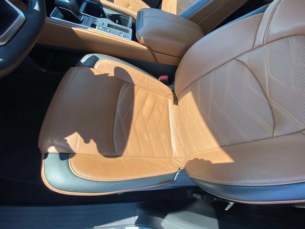 Used 2023 Nissan Pathfinder Platinum FWD image 23