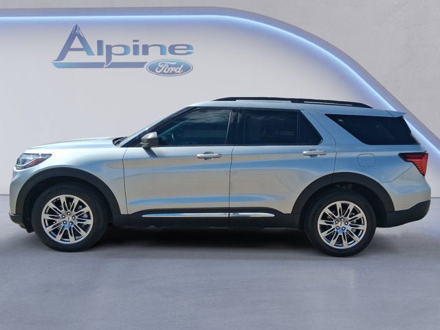 Certified 2025 Ford Explorer Active w/ Active Comfort Package AWD/4WD image 2