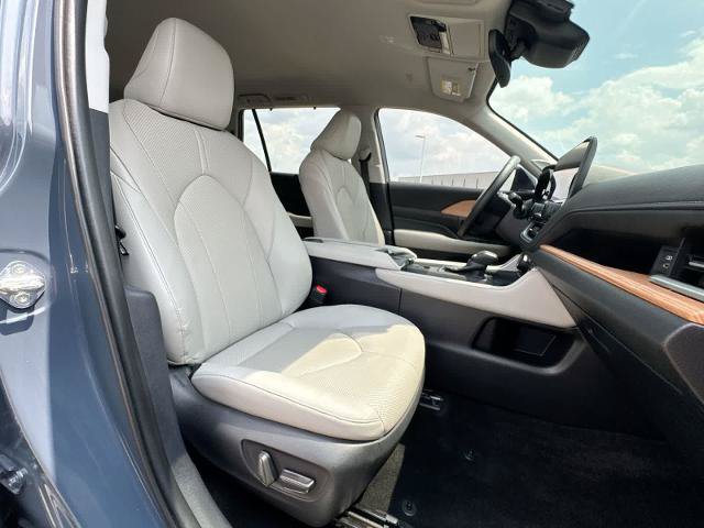 Used 2024 Toyota Grand Highlander AWD Hybrid image 21