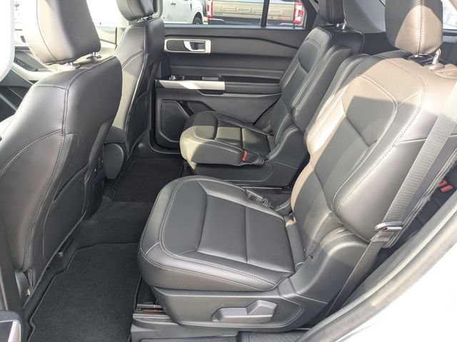 Certified 2023 Ford Explorer XLT w/ Equipment Group 202A RWD image 23