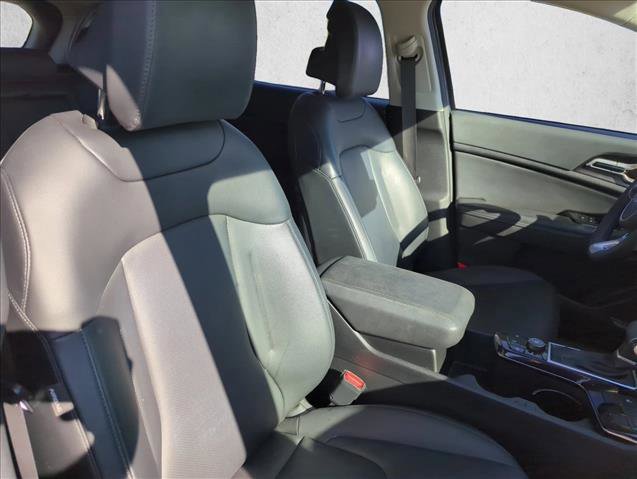 Used 2024 Kia Sportage EX image 26
