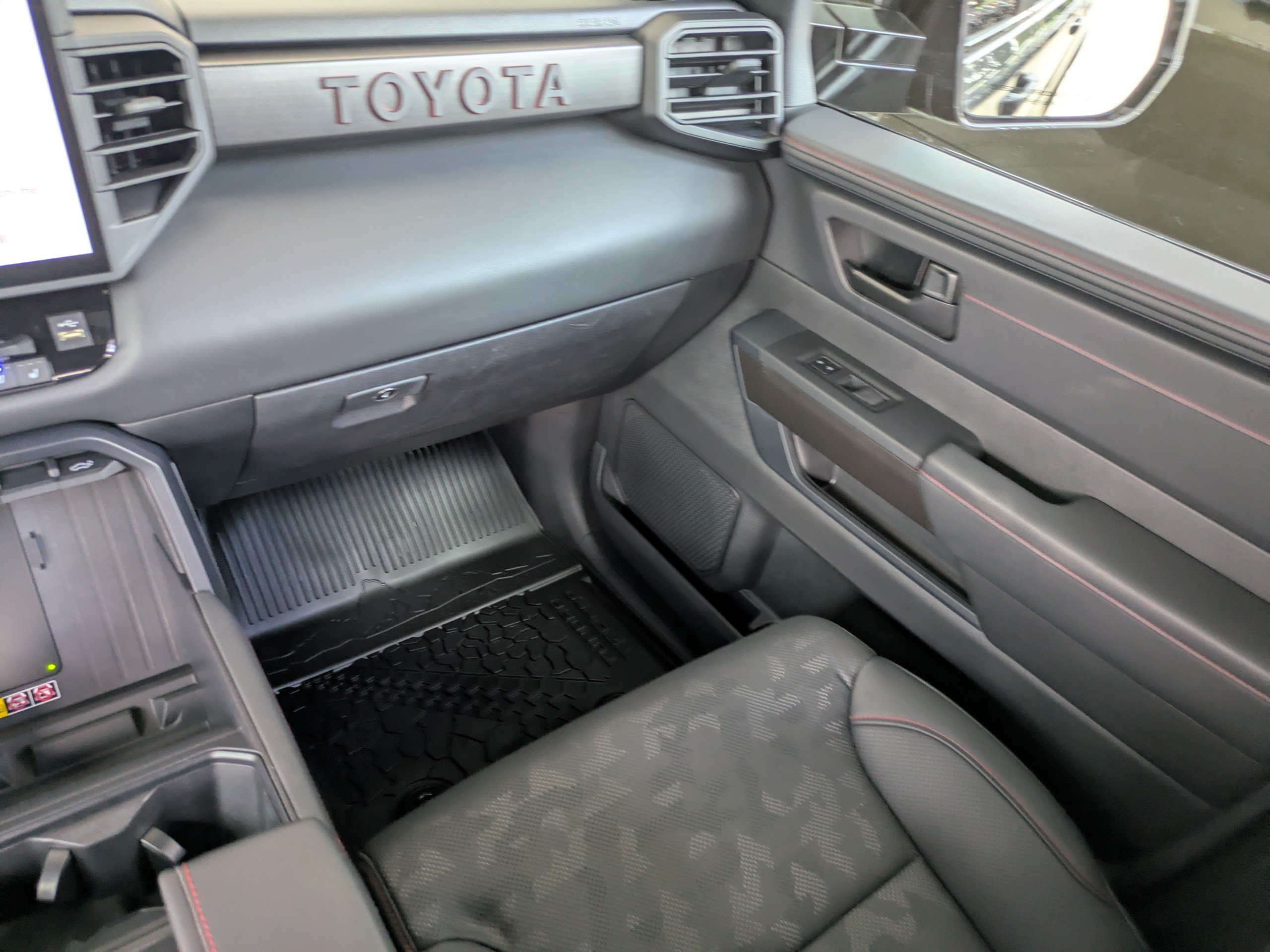 Used 2025 Toyota Tundra TRD Pro AWD/4WD image 17