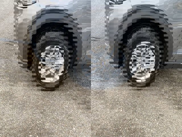 Certified 2025 Ford Explorer Active image 10