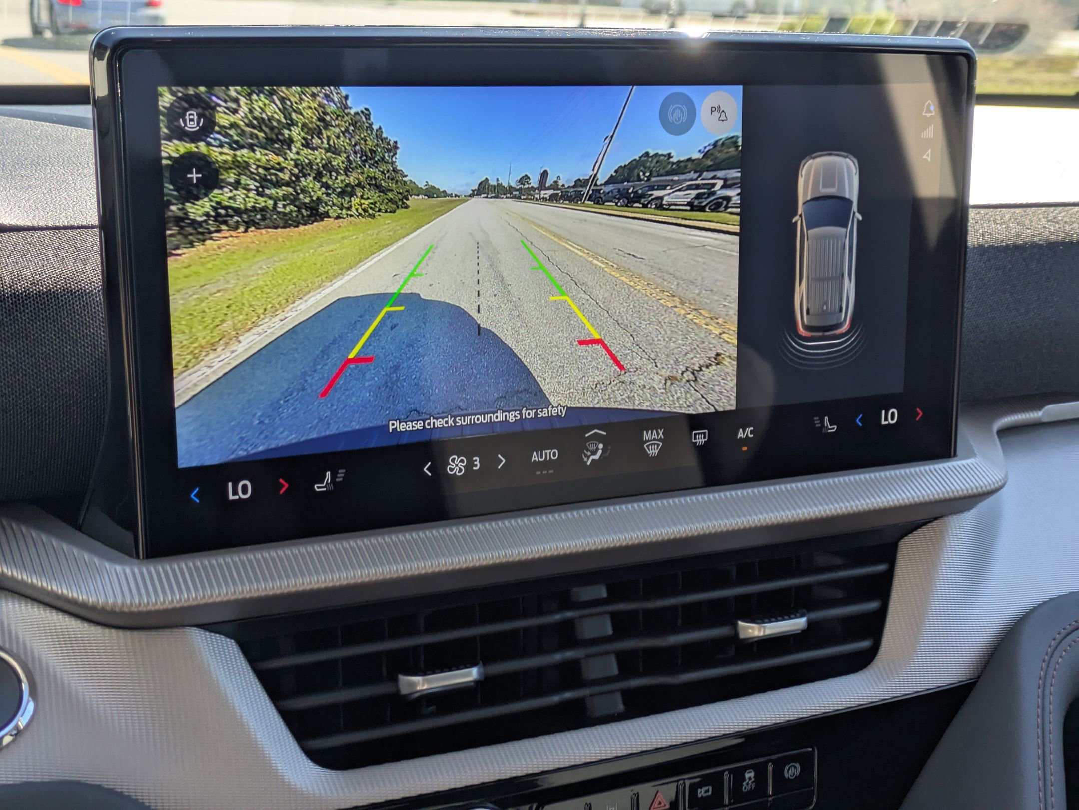 Certified 2025 Ford Explorer Active RWD image 22