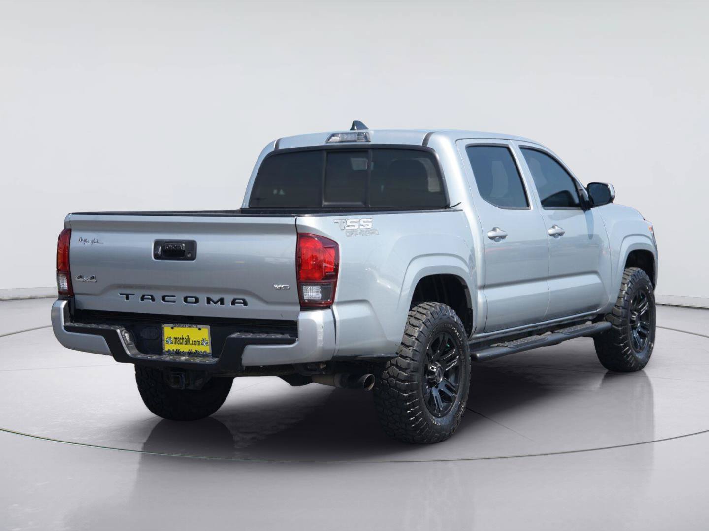 Used 2022 Toyota Tacoma SR AWD/4WD image 6