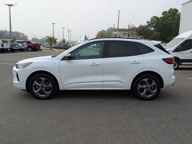 Certified 2023 Ford Escape ST-Line AWD/4WD image 7