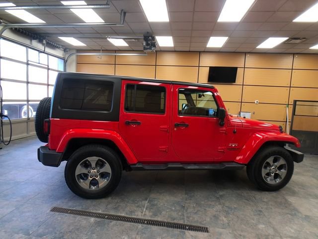 Used 2017 Jeep Wrangler Unlimited Sahara w/ Connectivity Group image 6