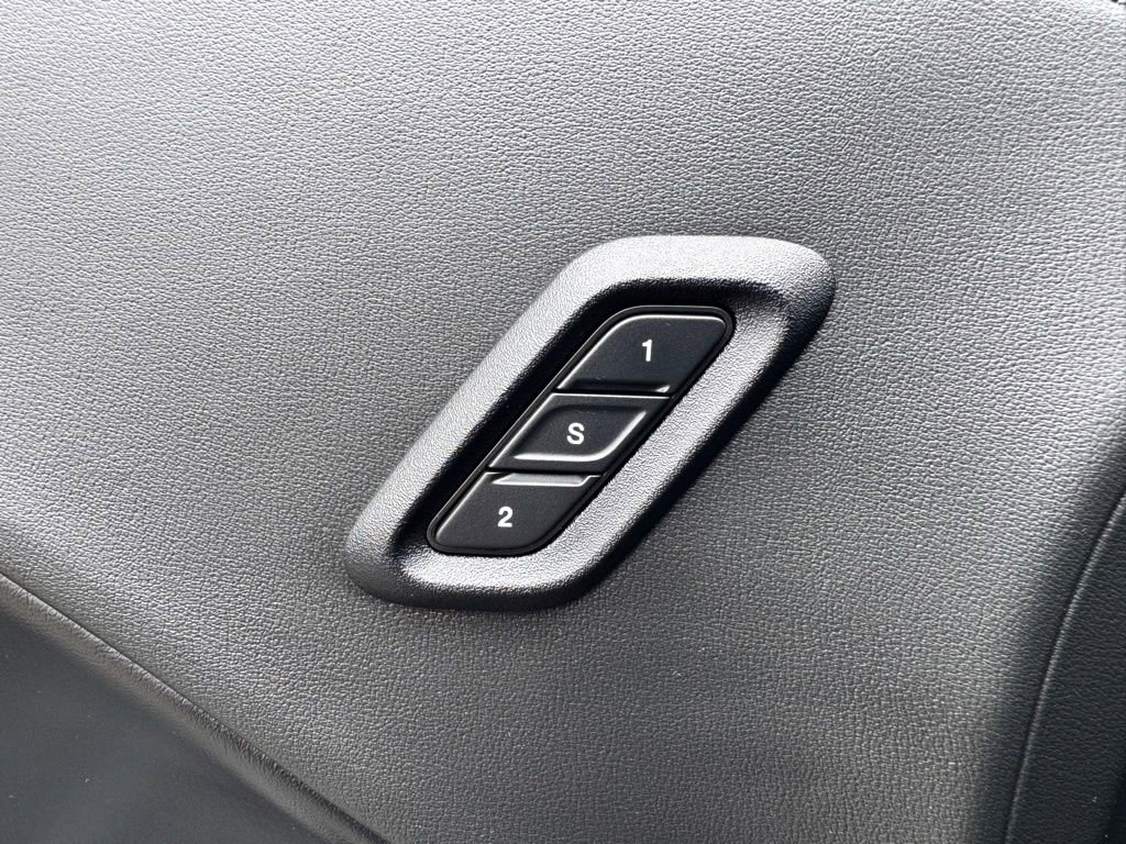 Used 2022 Dodge Challenger GT w/ Plus Package RWD image 23