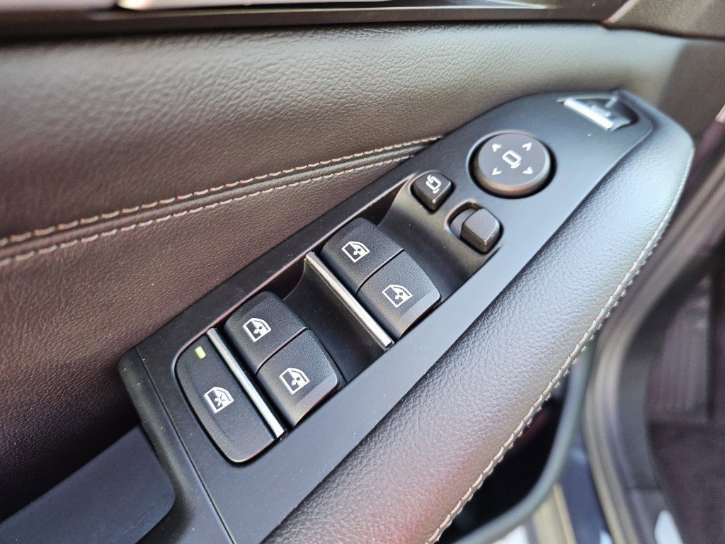 Used 2019 BMW X5 xDrive40i w/ Premium Package image 29