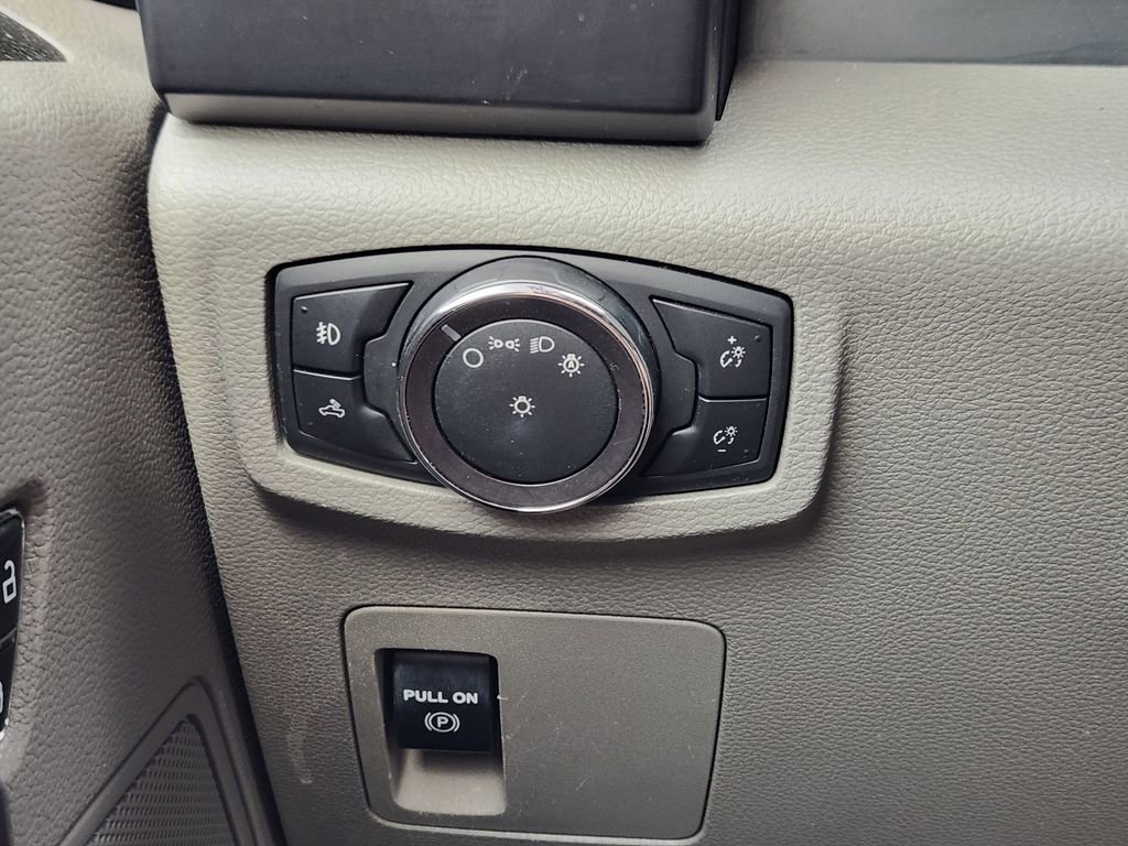 Certified 2019 Ford F150 XL w/ Equipment Group 101A Mid AWD/4WD image 25