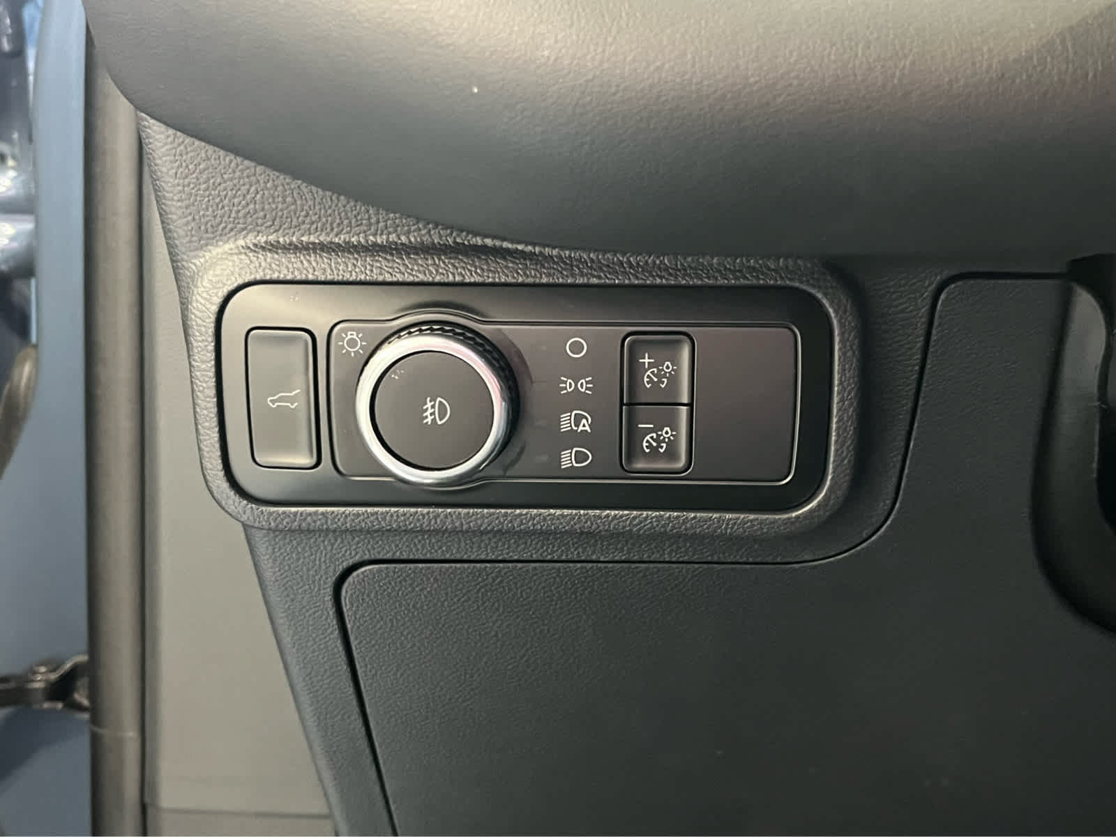 Certified 2025 Ford Explorer ST-Line AWD/4WD image 26