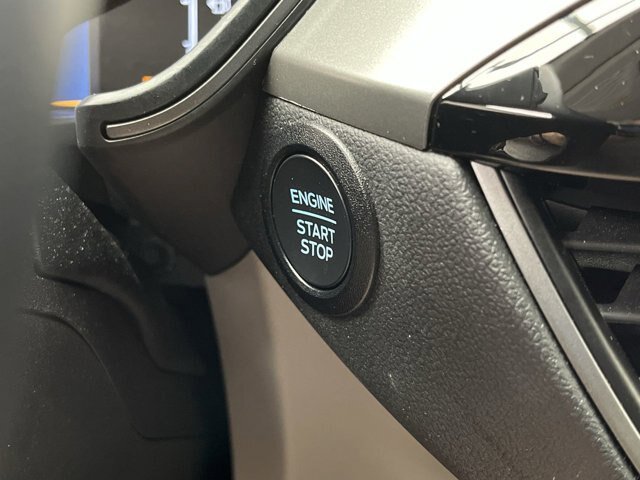 Certified 2025 Ford Escape Active w/ Cold Weather Package AWD/4WD image 18
