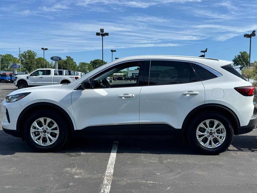 Certified 2023 Ford Escape Active AWD/4WD image 4