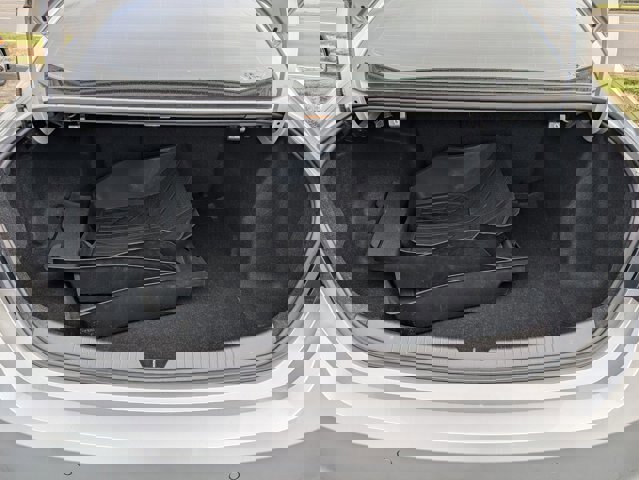 Used 2019 Chevrolet Malibu LT w/ Driver Confidence Package II image 30