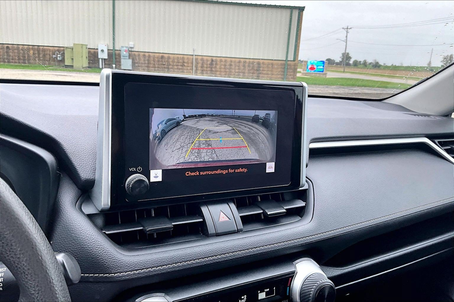 Used 2023 Toyota RAV4 LE FWD image 29