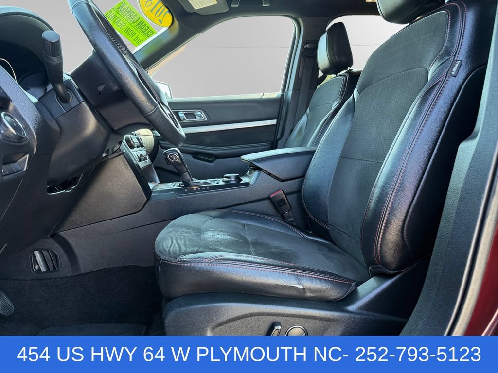Certified 2018 Ford Explorer XLT w/ Equipment Group 202A AWD/4WD image 9