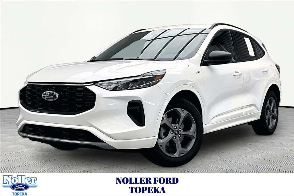 Certified 2024 Ford Escape ST-Line w/ Tech Pack #1 AWD/4WD image 1