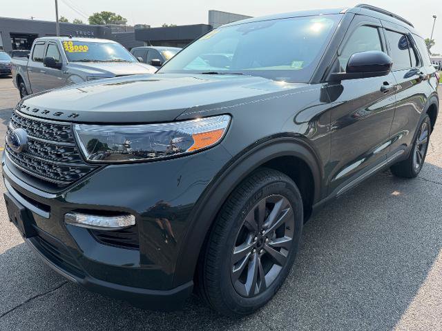 Certified 2022 Ford Explorer XLT w/ Equipment Group 202A AWD/4WD image 4