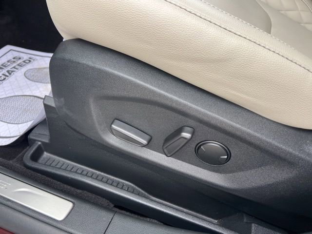 Certified 2024 Ford Edge Titanium w/ Equipment Group 301A image 21