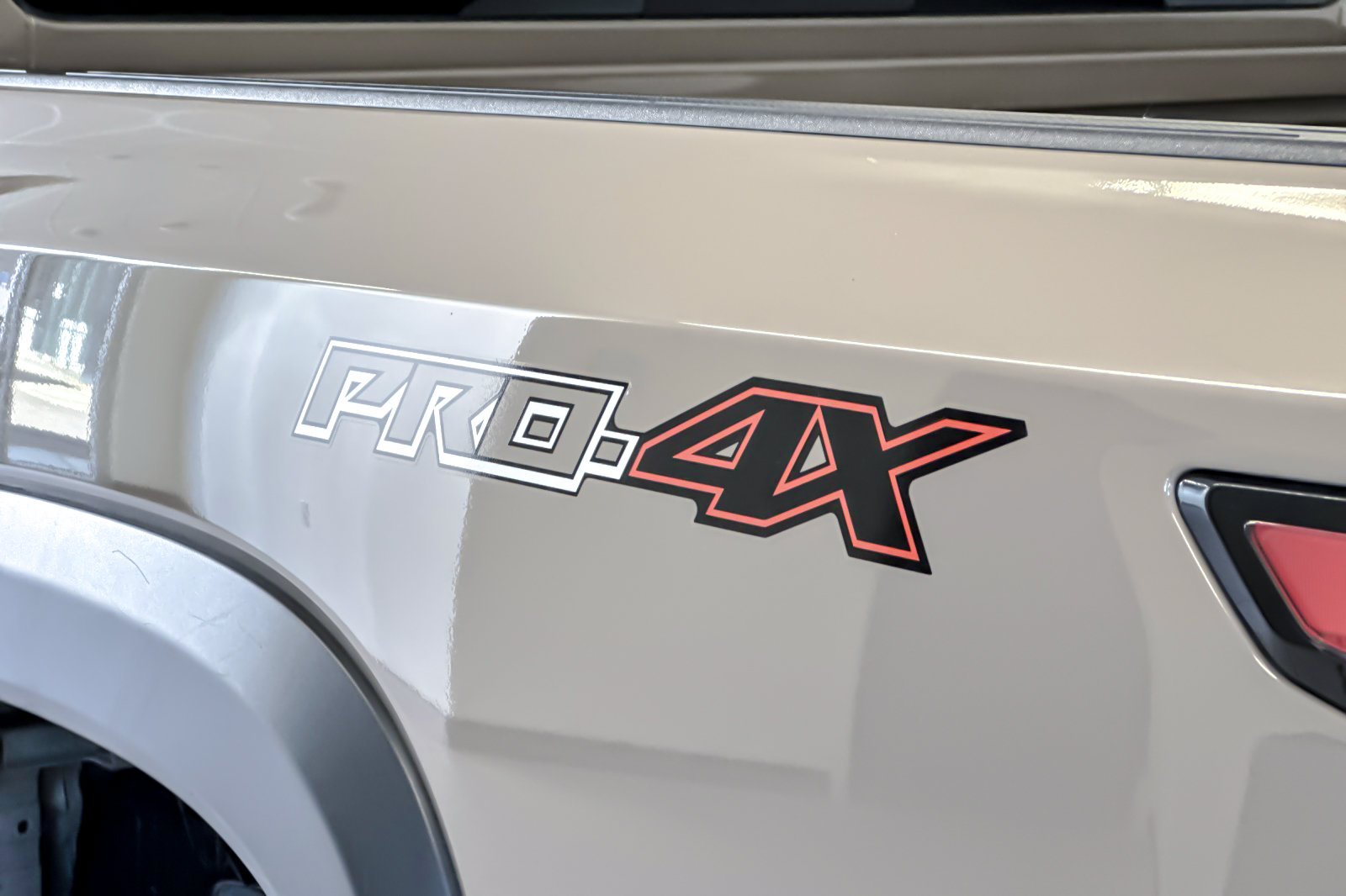 Used 2023 Nissan Frontier PRO-4X w/ Tow Package AWD/4WD image 27