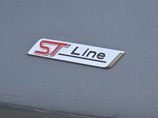 Certified 2025 Ford Explorer ST-Line w/ ST-Line Street Pack image 7