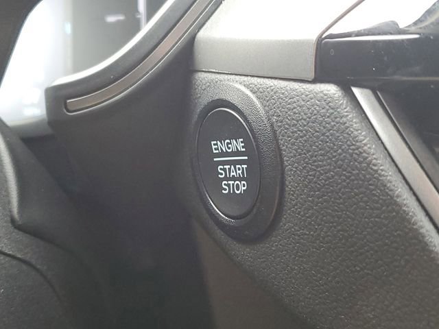 Certified 2025 Ford Escape Active image 12