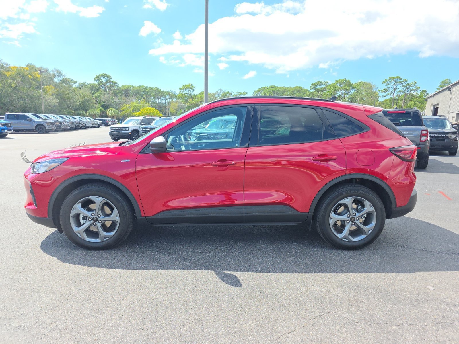 Certified 2025 Ford Escape ST-Line w/ Equipment Group 301A FWD image 7