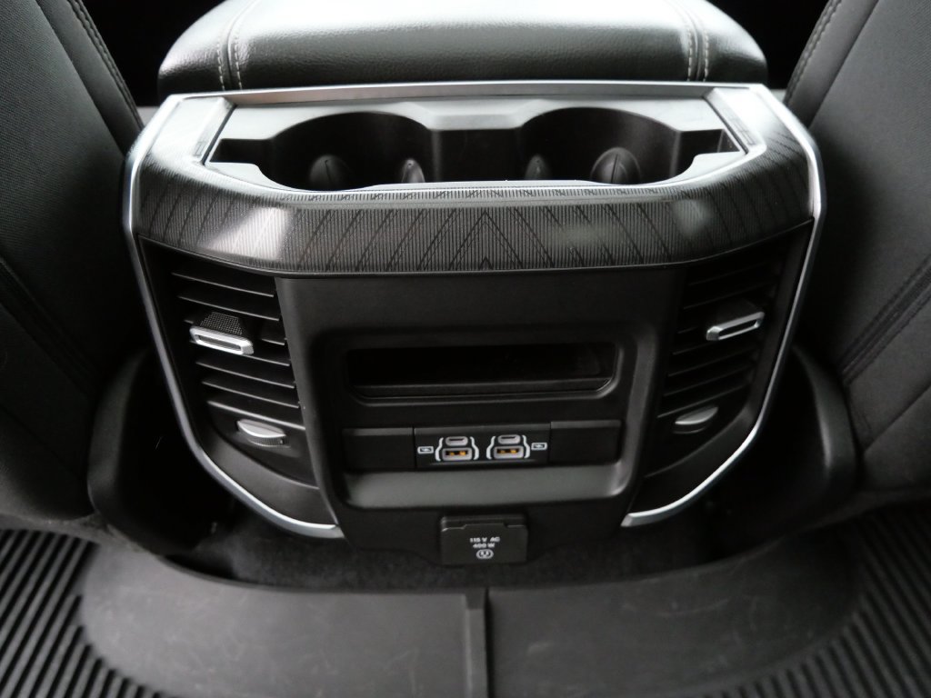 Used 2025 RAM 1500 Big Horn AWD/4WD image 18
