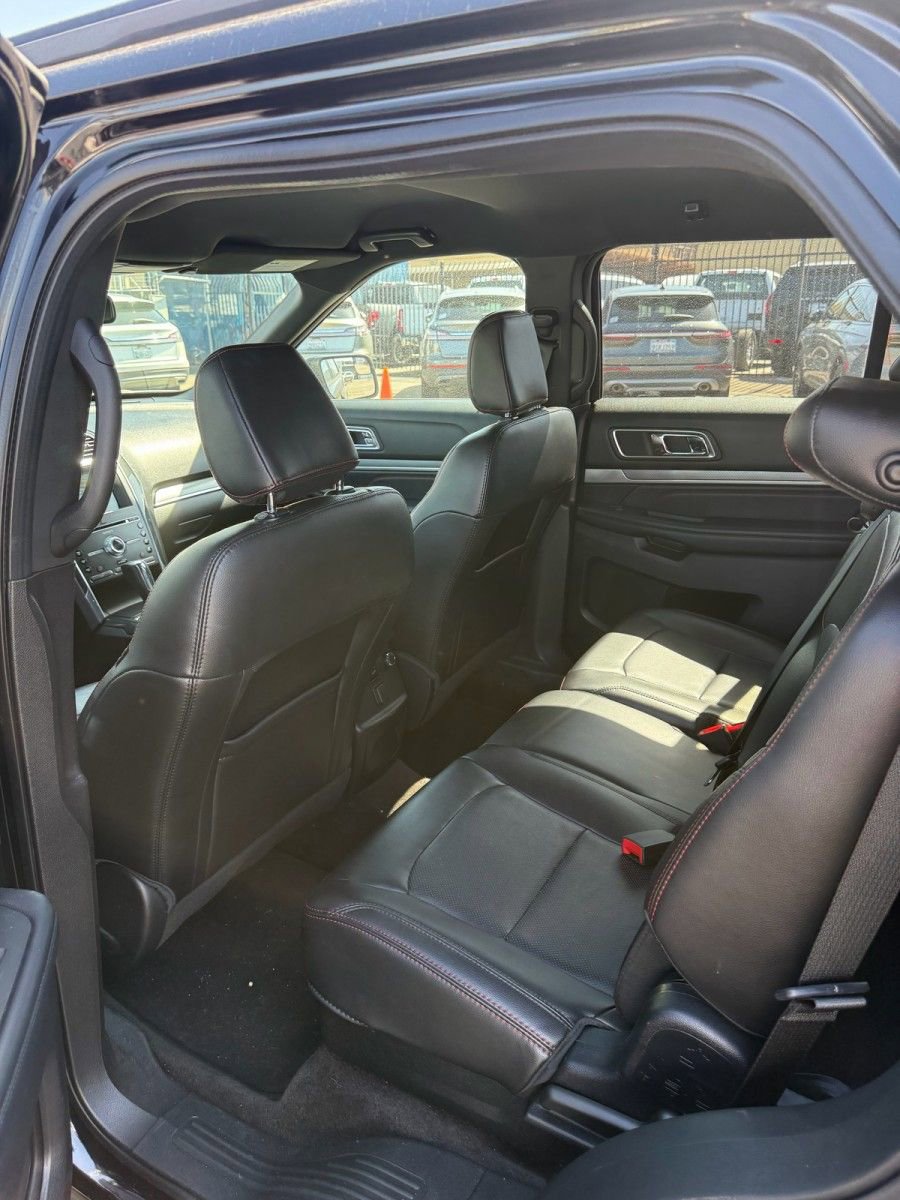 Certified 2018 Ford Explorer Sport AWD/4WD image 8