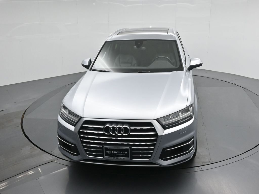 Used 2017 Audi Q7 3.0T Premium Plus w/ Premium Plus Package AWD/4WD image 38