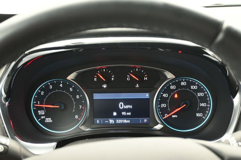 Used 2023 Chevrolet Traverse LT FWD image 17