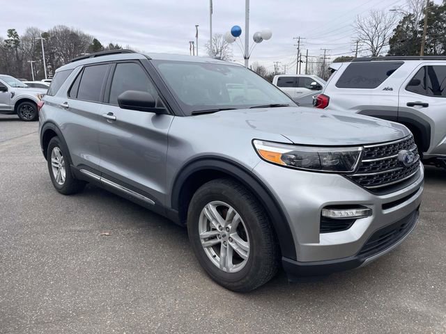Certified 2024 Ford Explorer XLT w/ Equipment Group 202A image 5
