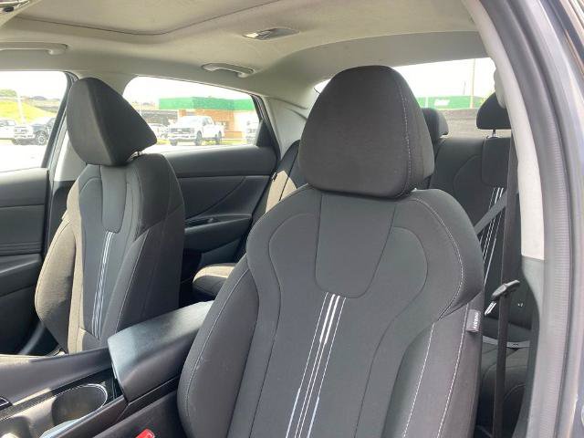 Used 2025 Hyundai Elantra SEL FWD image 11