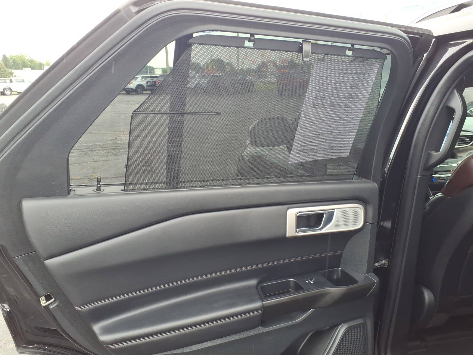 Certified 2020 Ford Explorer Platinum w/ Premium Technology Package AWD/4WD image 8