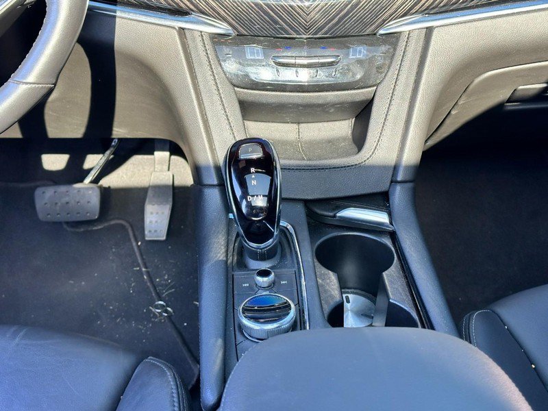 Used 2023 Cadillac XT6 Premium Luxury w/ Technology Package AWD/4WD image 16