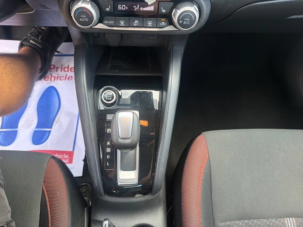Used 2024 Nissan Versa SR FWD image 29