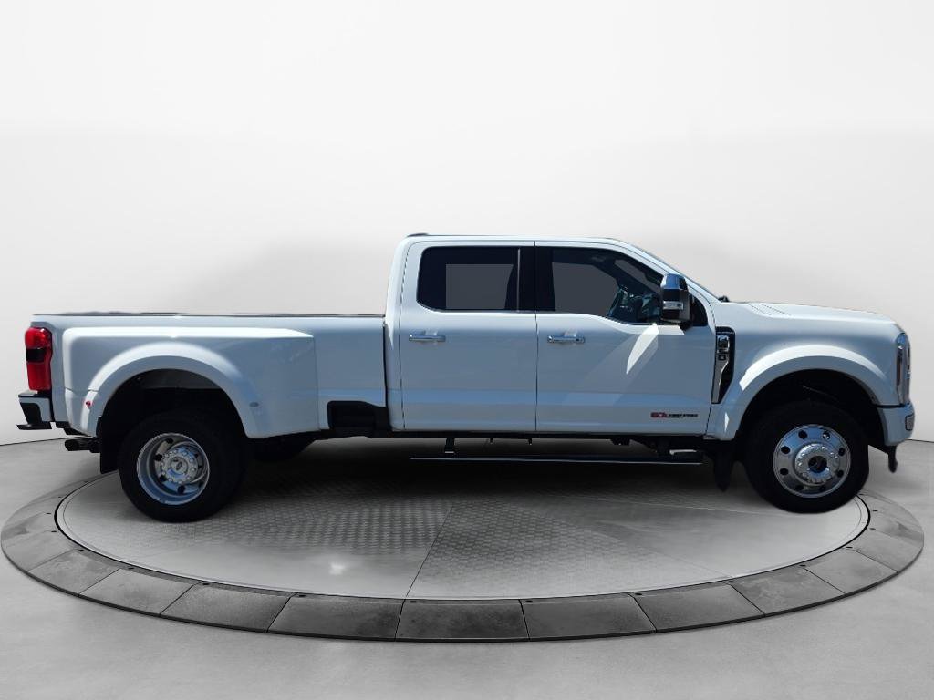 Certified 2024 Ford F450 Platinum w/ FX4 Off-Road Package AWD/4WD image 5