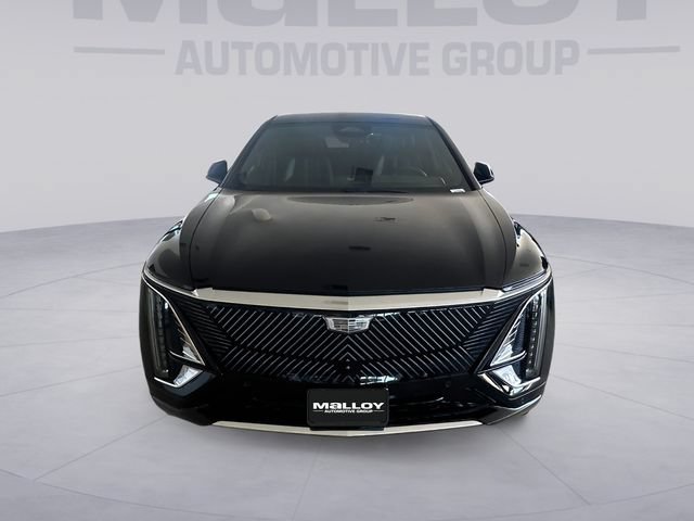 Used 2024 Cadillac Lyriq Luxury AWD/4WD image 8