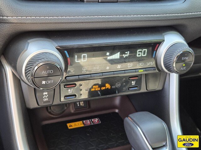 Used 2025 Toyota RAV4 Limited w/ Advanced Technology Package AWD/4WD image 23