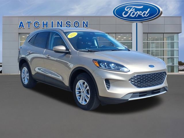 Certified 2021 Ford Escape SE w/ Cold Weather Package AWD/4WD image 3