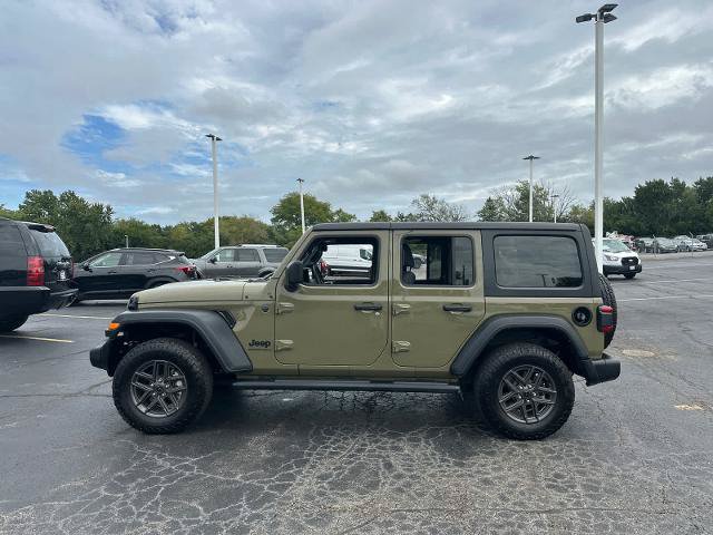 Used 2025 Jeep Wrangler Unlimited Sport AWD/4WD image 5