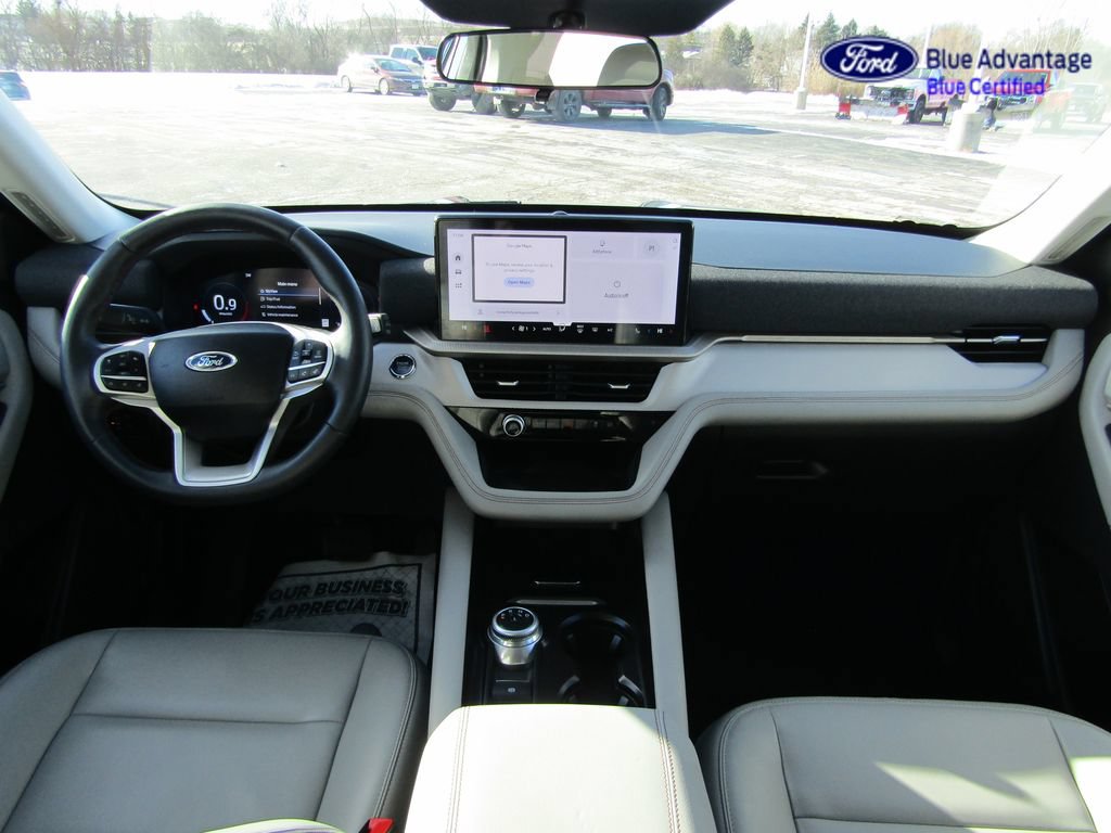 Certified 2025 Ford Explorer Active w/ Active Comfort Package AWD/4WD image 14