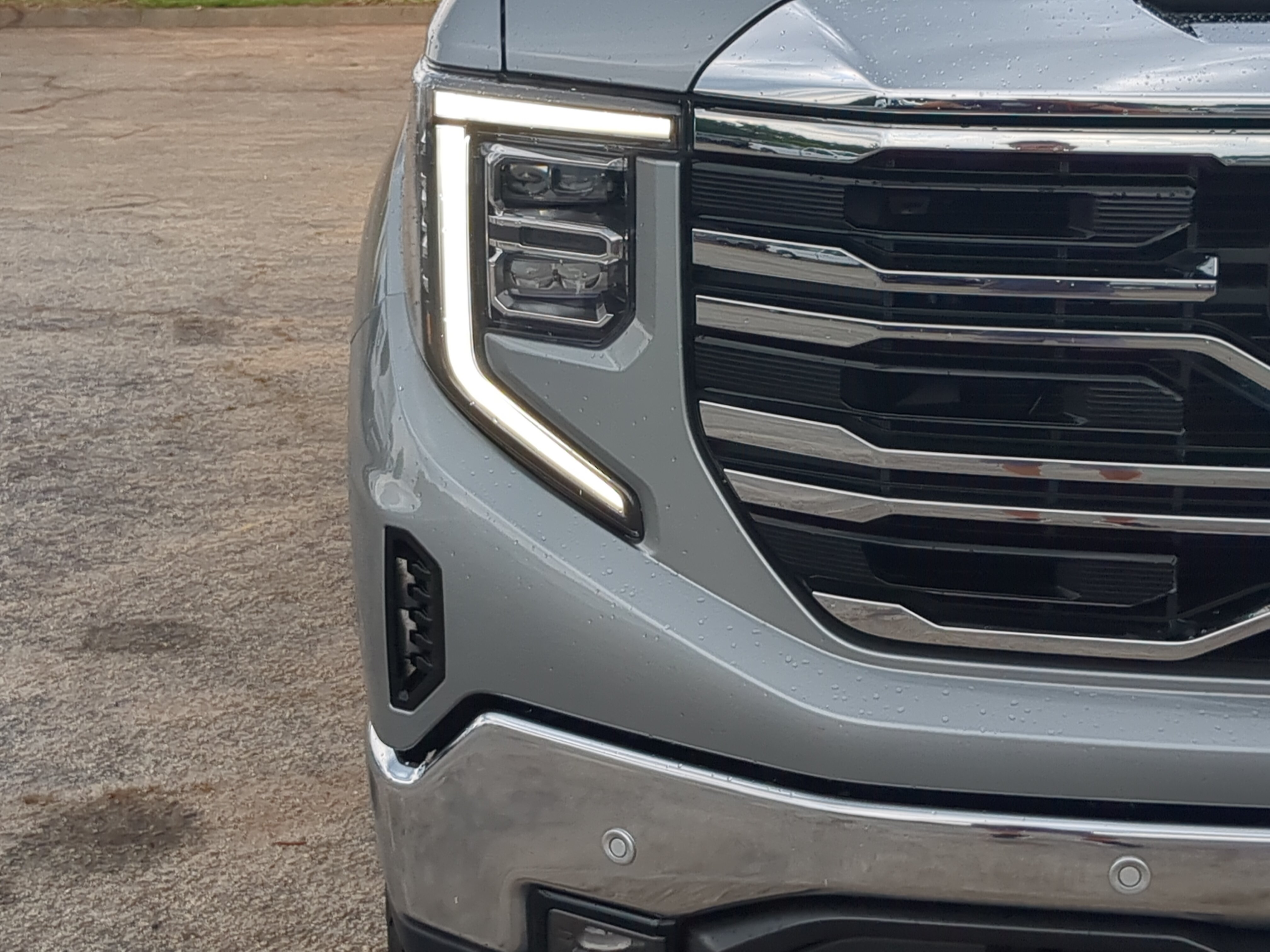 Used 2025 GMC Sierra 1500 SLT w/ SLT Premium Plus Package AWD/4WD image 8
